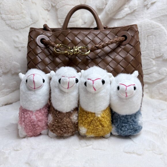 Mini Plush Alpaca Keychain Bag Charm – Soft Cozy Boutique Style Accessory - Picture 1 of 10